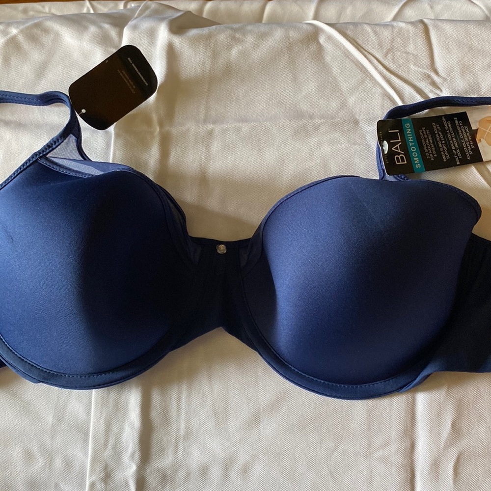 Bali Intimates Smoothing Wired Bra